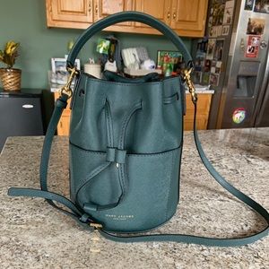 SALE!! ❤️ Like New!! Marc Jacobs Bucket Bag